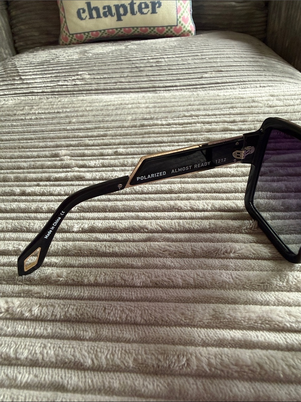 Quay Australia Black Frames with Purple Gradient Lenses - Picture 2 of 6